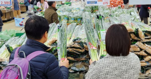 South Korea To Slap Fines On Food Makers Amp Suppliers For Amp 39 Shrinkflation Amp 39 Firstpost